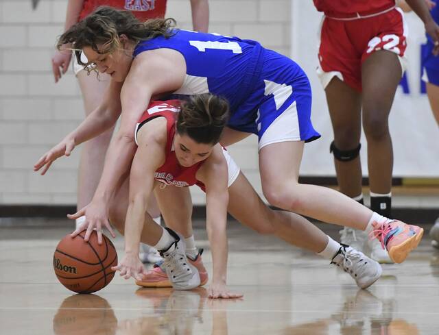 4918946_web1_gtr-CagerGirls06-040322