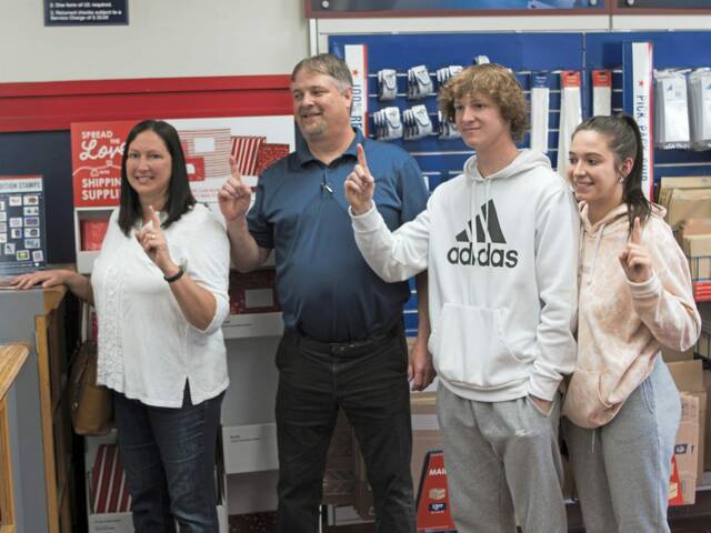 4919293_web1_hj-allisonparkpostoffice-041422-2