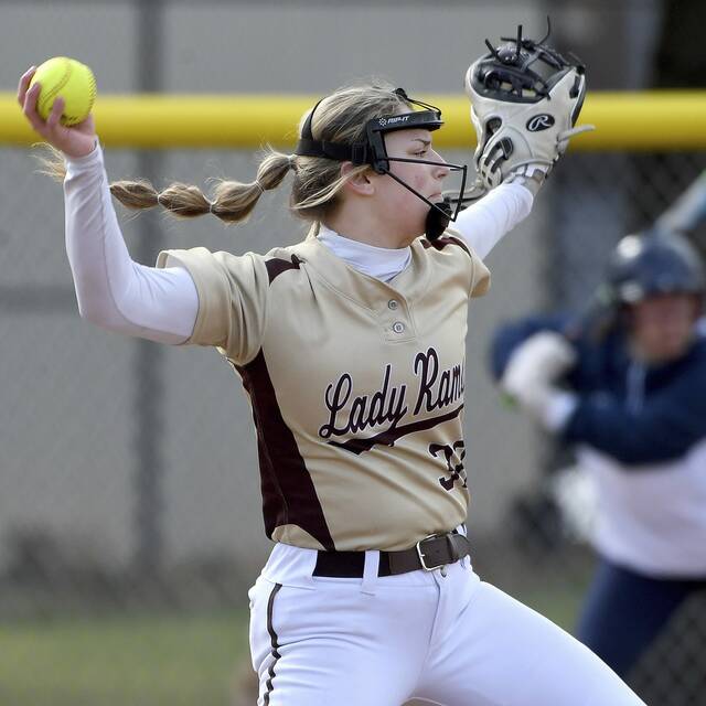 What to watch for in WPIAL sports on April 8, 2022: Early season battles for 1st place on softball diamond