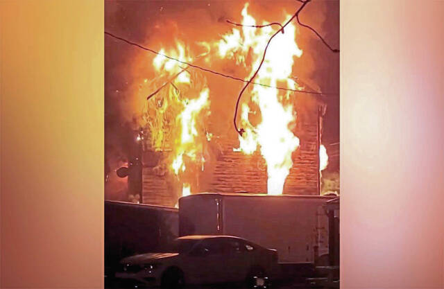 4929891_web1_vnd-GilpinFire-040922