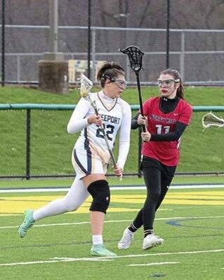 Freeport girls lacrosse team gaining experience