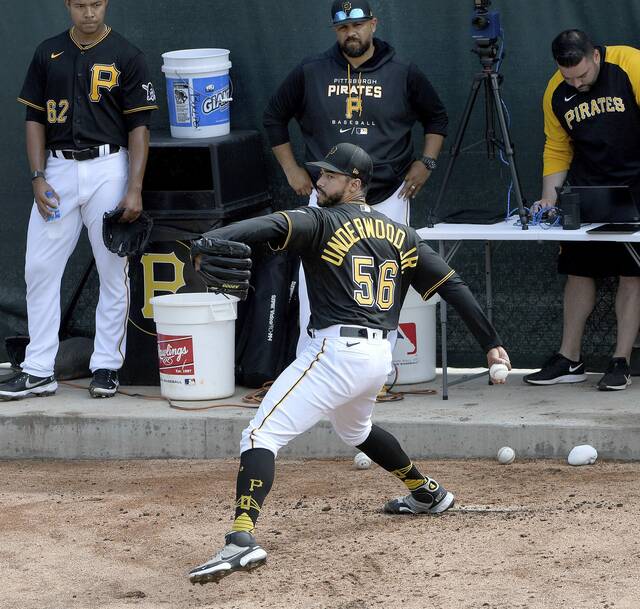 4944946_web1_ptr-Bucs-Underwood-01