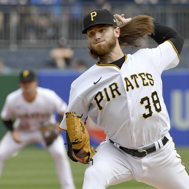 4945605_web1_ptr-BucsCubs10-041422