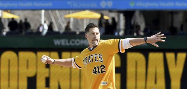 4955135_web1_gtr-PiratesOpener03-041322