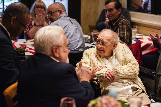 Un vétéran de la Seconde Guerre mondiale d’Overbrook reçoit la Légion d’honneur de la France