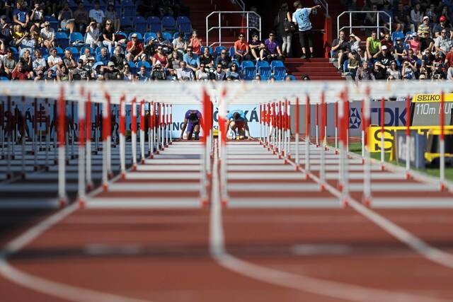 Home team, Indiana runner star at Butler Invitational