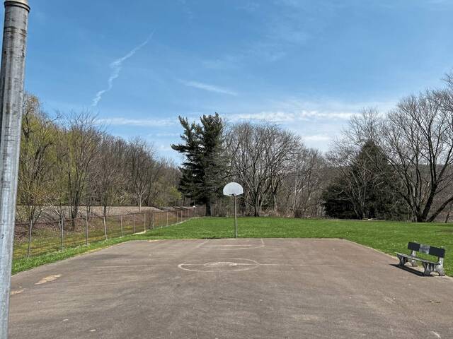 4980524_web1_vnd-EastVandyPark-042622-6