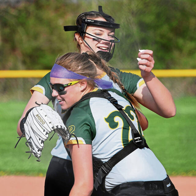 Pitcher plays key role as Deer Lakes tops Valley, clinches share of section title