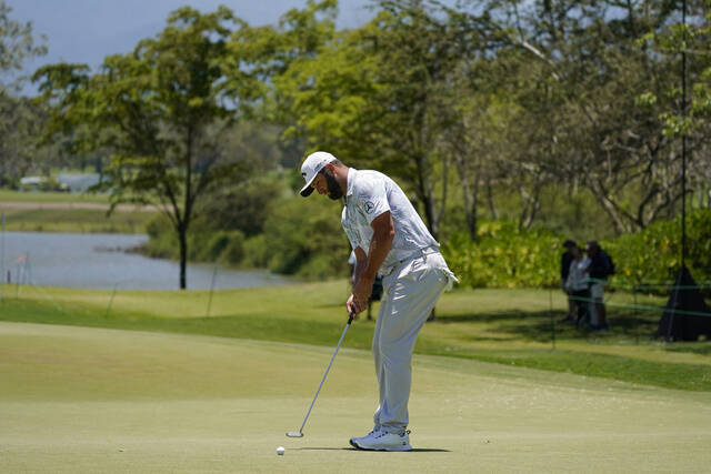 Rahm closes with birdie to build 2-shot lead in Mexico Open<span class="headline-video">Video <i class="fa-solid fa-circle-play"></i></span>