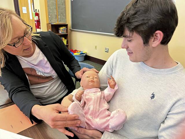 4996846_web1_vnd-babyclass-042922-6
