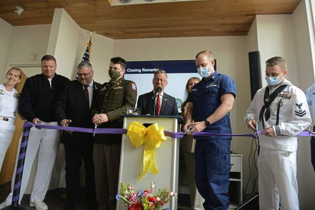 5009299_web1_ptr-armedforcescenter302-050322