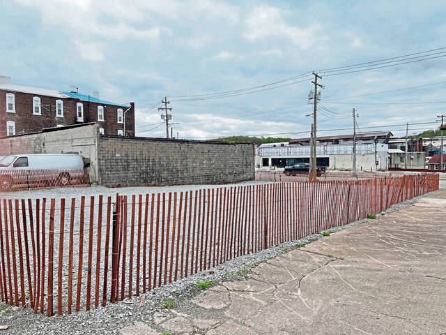 5013252_web1_gtr-scottdaleproperty03-050522