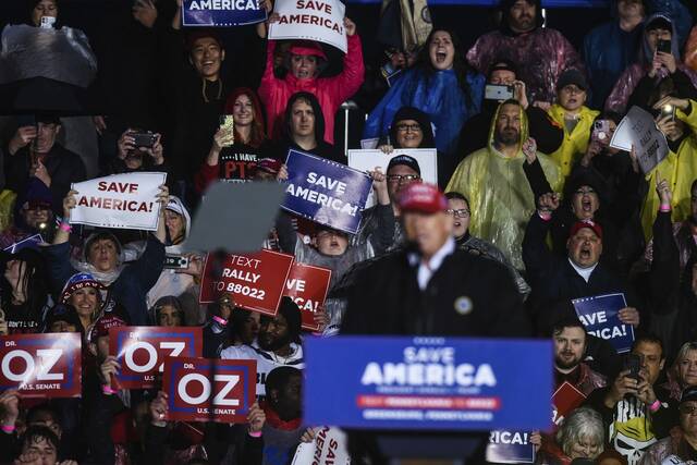 5025948_web1_gtr-trumpfair006-050722