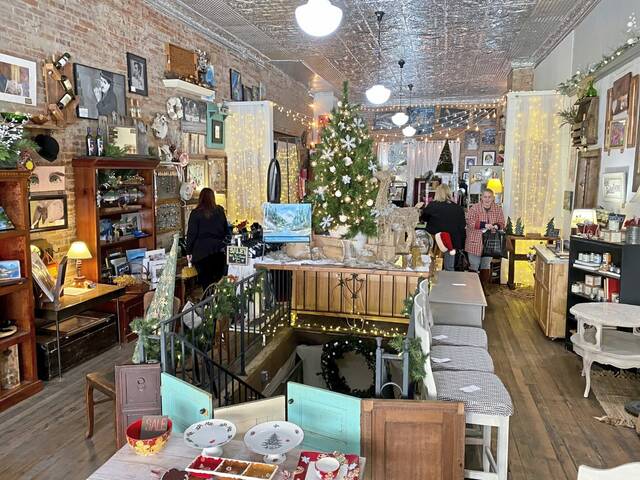 5031923_web1_vep-fullcirclegifts-120721-3
