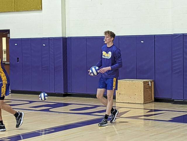 Gateway boys volleyball fends off Plum challenge, finishes undefeated in section
