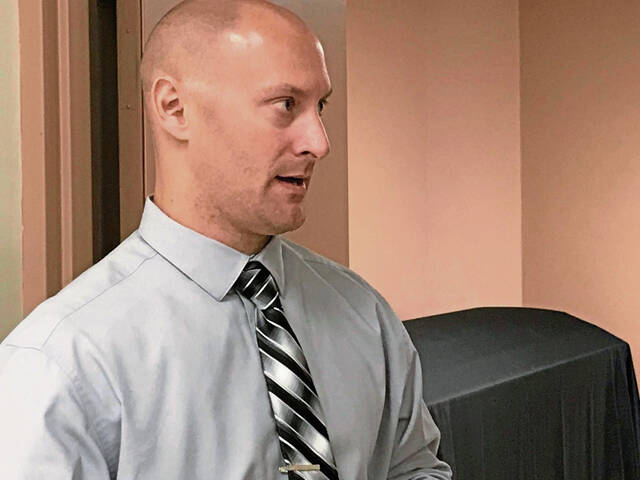 5044299_web1_gtr-LatManager-051419