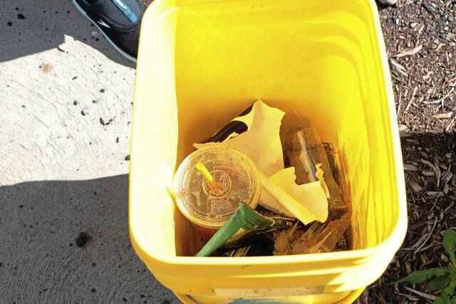 5048702_web1_nj-lo-NorthParkCleanup4-061021