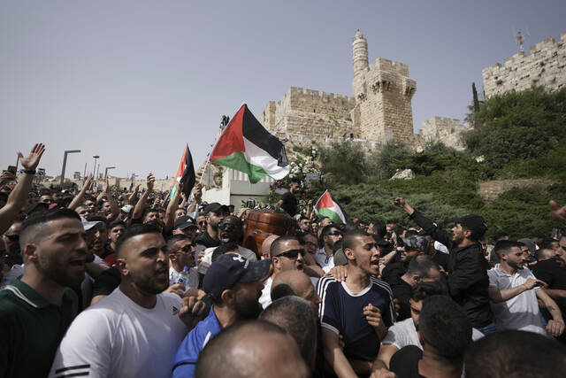 5048952_web1_5048952-31b21554105748d984eefe16a8f65e14