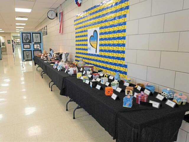 5057164_web1_hj-huesharmony-051222-5