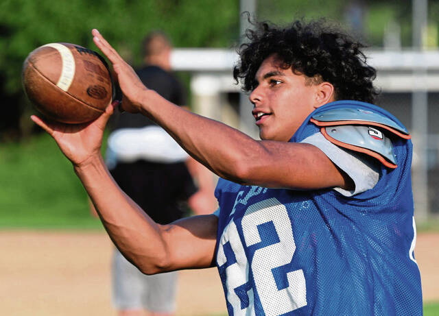 After brilliant junior year for Leechburg football, Braylan Lovelace still has more in store