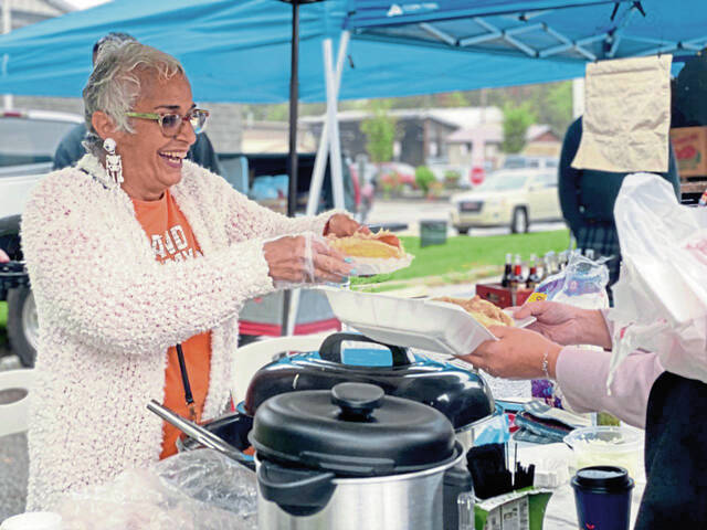 5061877_web1_vnd-LBFarmersMarket-101721