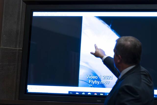 5062036_web1_AP22137511012544