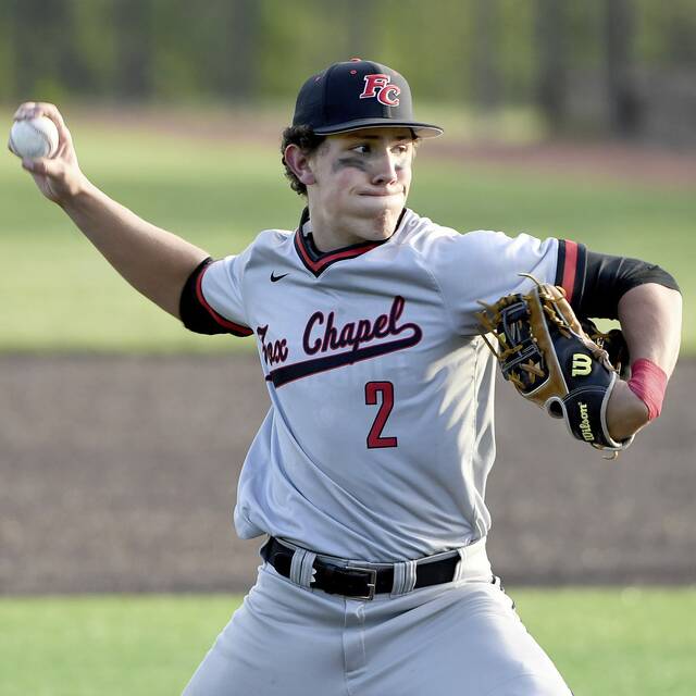 Fox Chapel baseball, softball teams fall in opening round