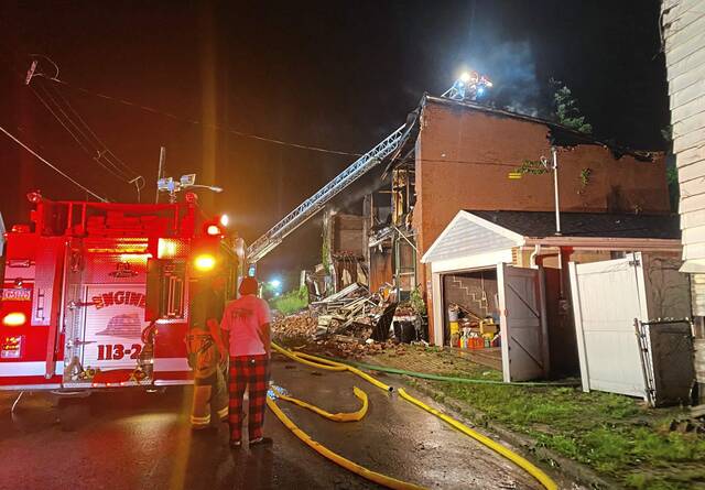 5068075_web1_ptr-BraddockFire-051922