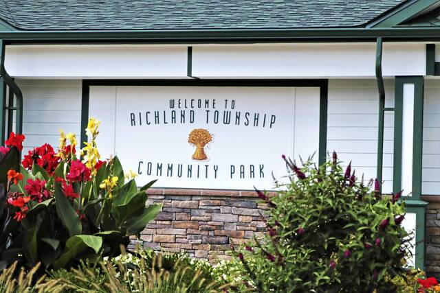 5068723_web1_WEB-Richland-Township-Commuinty-Park-sign