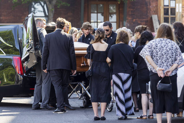 5076885_web1_5076885-c74b72653e68472cb613d126c96ceb01