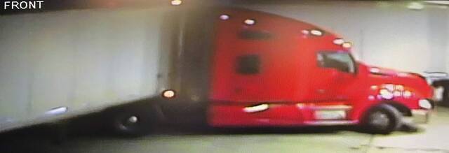5080003_web1_gtr-EWTredtruck-052422