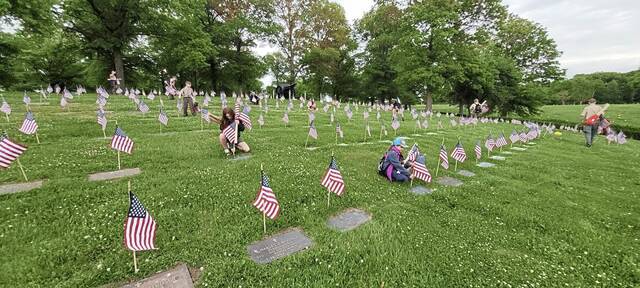 5085353_web1_naj-BoyScoutFlags-052522