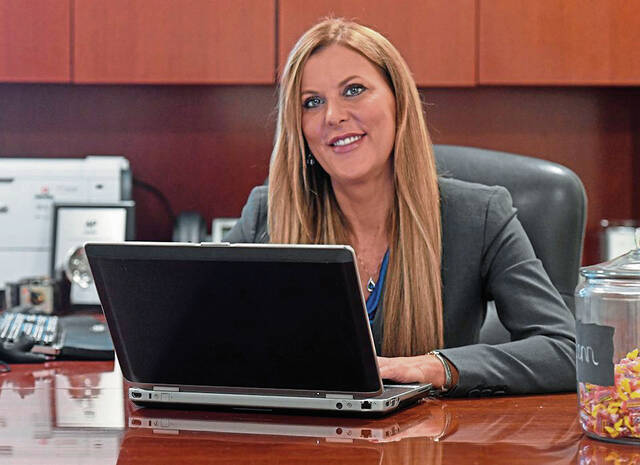 5085447_web1_JennBertetto2
