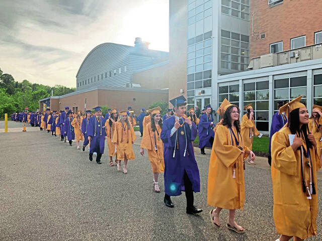 5090668_web1_PAL-PlumGraduation8-060222