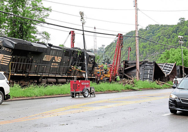 5096635_web1_vnd-HarmarDerailFolo9-052822