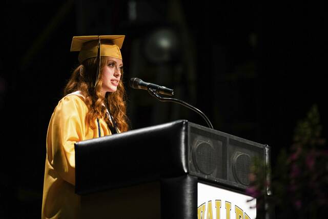 5112209_web1_vnd-valleygrads4-060322