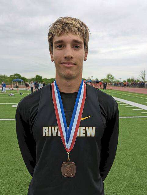 Riverview runners cap special season at PIAA meet
