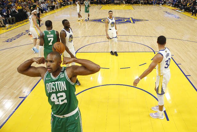 Celtics use huge 4th quarter to beat Warriors in Game 1 of NBA Finals