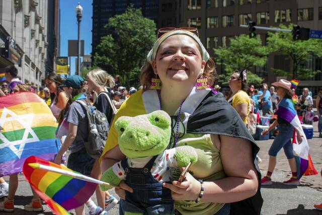 5119722_web1_ptr-pride11-060522