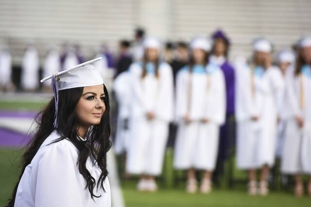 5124465_web1_sh-BWgrad003-060322