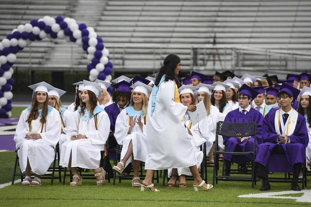 5132158_web1_sh-BWgrad005-060322