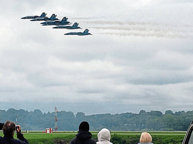 5135239_web1_gtr-AirshowA-053121