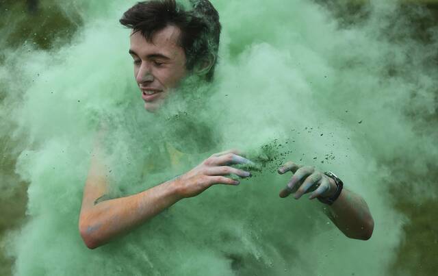 5165374_web1_gtr-ColorRun001-061922