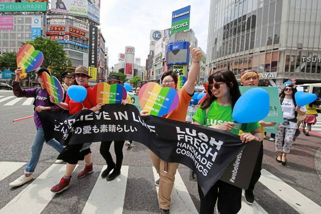 5168725_web1_AP22131274