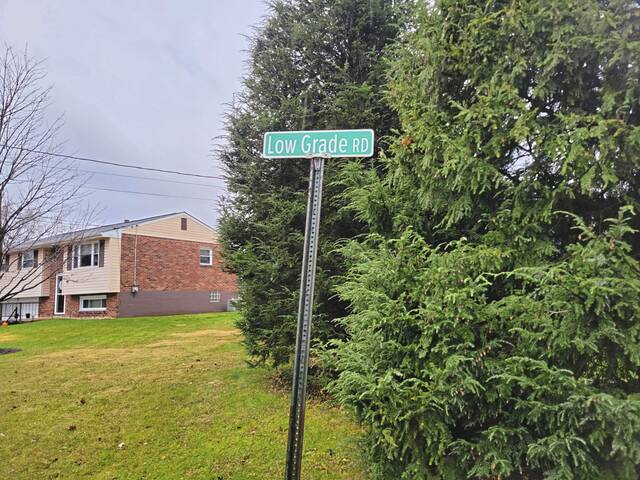 5169834_web1_vnd-lowgraderoad-120721