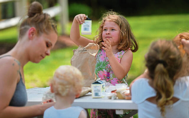5175704_web1_gtr-summerfood107-063022