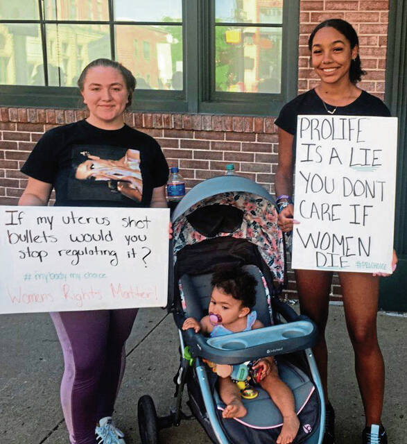 5194015_web1_Pro-choice-rally--2-