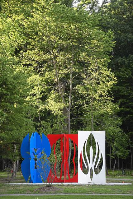 5200346_web1_her-sculpturegarden-sa-006-070722