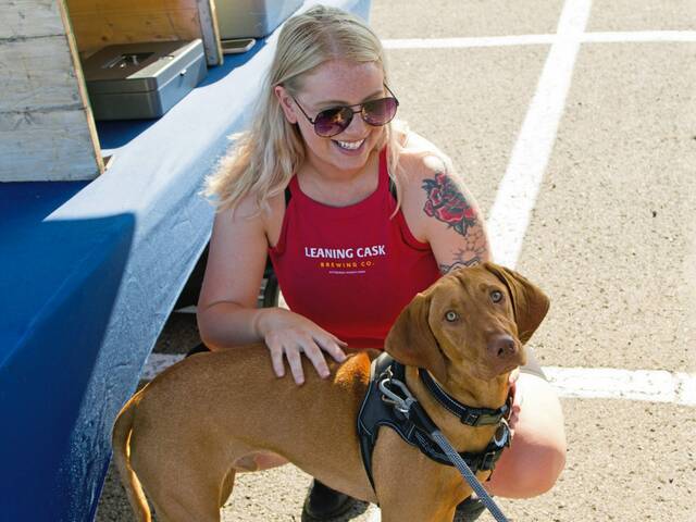 5200348_web1_hj-foodtruckday-070722-1