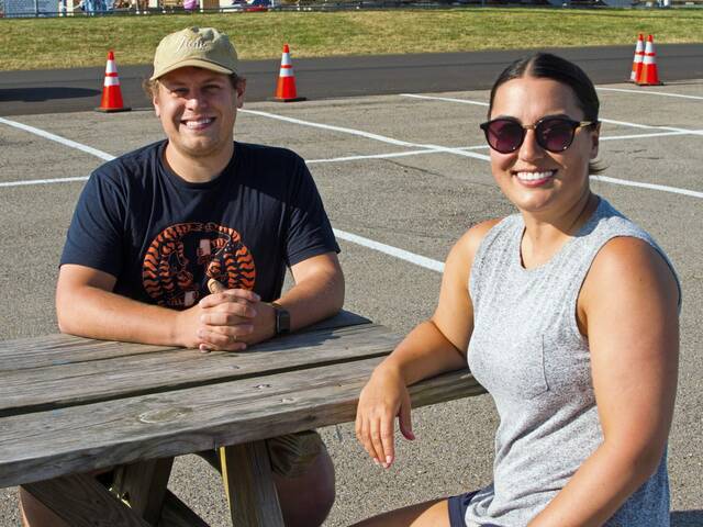 5200348_web1_hj-foodtruckday-070722-3